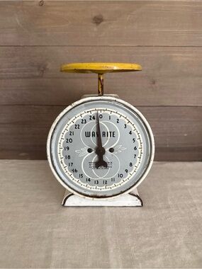 Vintage Mid Century Way Rite Kitchen Scale
